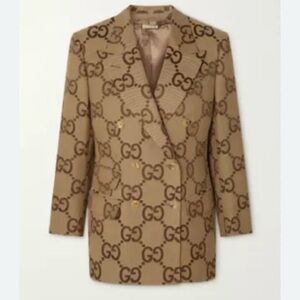 GUCCI
Double-breasted cotton-blend canvas-jacquard blazer
Beige   IT46